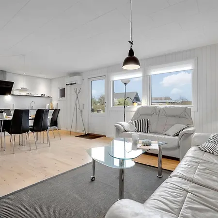 Holiday home Esther - 700m From The Sea By Interhome